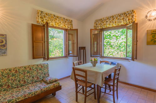 Photo 11 - 4 bedroom House in Mosciano Sant'Angelo with private pool and garden