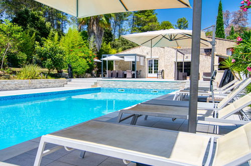 Photo 8 - Maison de 6 chambres à Pignans avec piscine privée et jardin