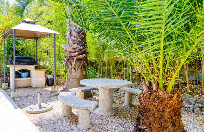 6 bedroom House in Pignans with private pool and garden - Photo 10
