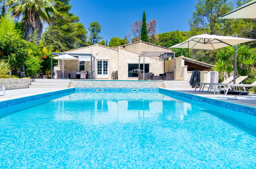 Foto 40 - Casa de 6 quartos em Pignans com piscina privada e jardim