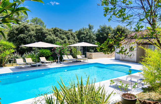 6 bedroom House in Pignans with private pool and garden - Photo 9