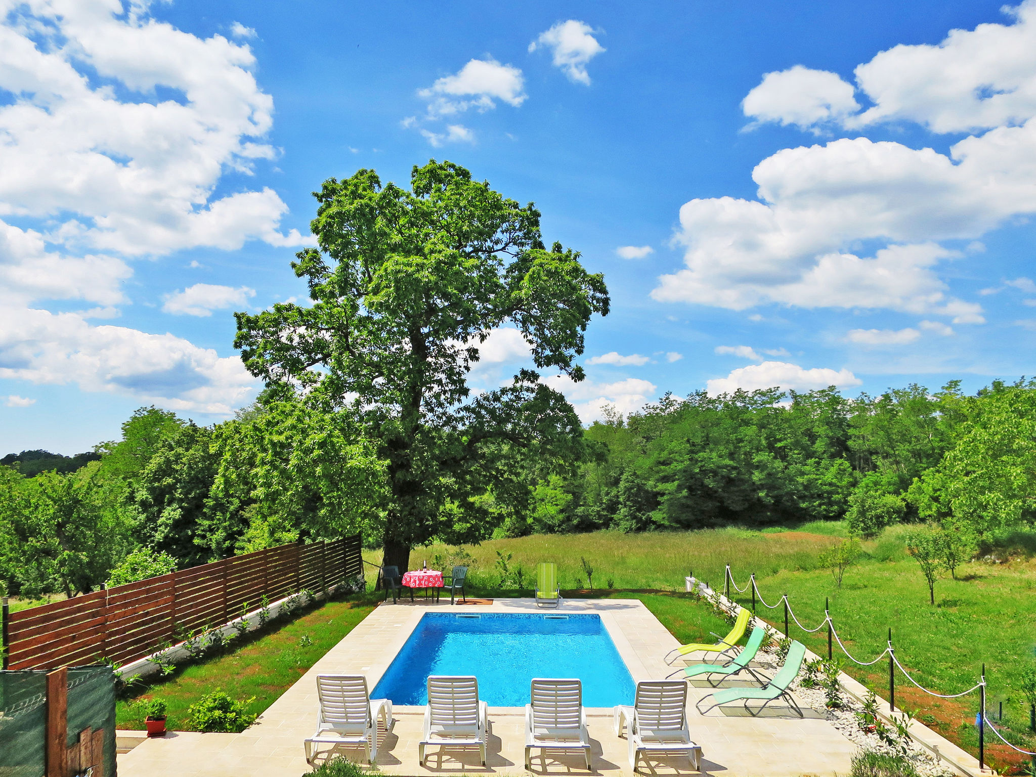 Photo 1 - Maison de 4 chambres à Pićan avec piscine privée et jardin