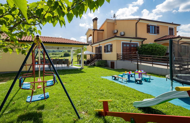Casa de 7 quartos em Pićan com piscina privada e jardim - Foto 57