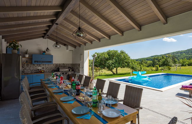 Casa de 7 quartos em Pićan com piscina privada e jardim - Foto 18