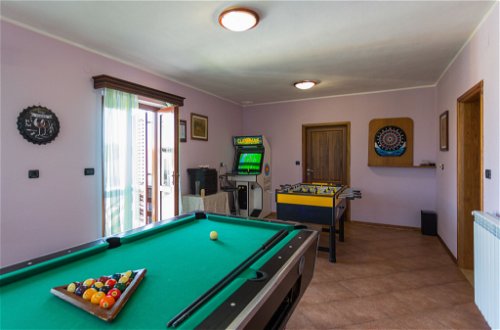 Foto 40 - Casa de 6 quartos em Pićan com piscina privada e terraço