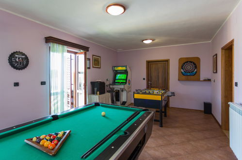 Photo 40 - 6 bedroom House in Pićan with private pool and terrace