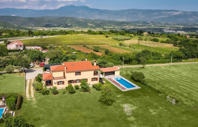 Casa de 7 quartos em Pićan com piscina privada e jardim - Foto 60