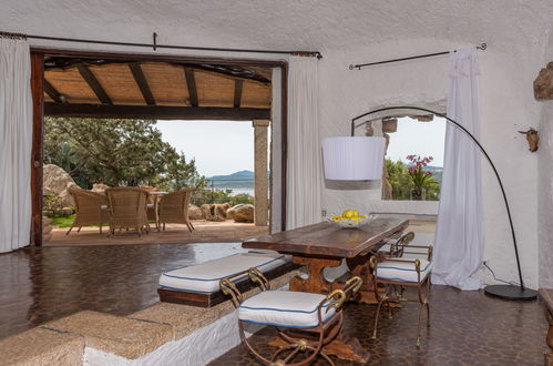 Foto 4 - Casa con 2 camere da letto a Arzachena con piscina privata e vista mare