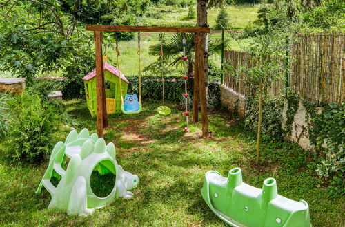 Photo 35 - Maison de 3 chambres à Karojba avec piscine privée et jardin