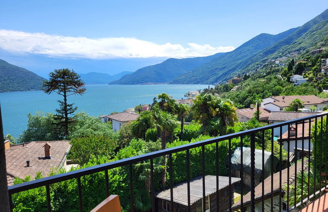 Casa de 4 quartos em Brissago com jardim e terraço - Foto 1