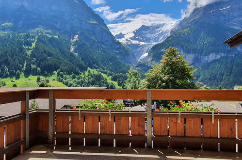 Foto 4 - Appartamento con 2 camere da letto a Grindelwald con vista sulle montagne