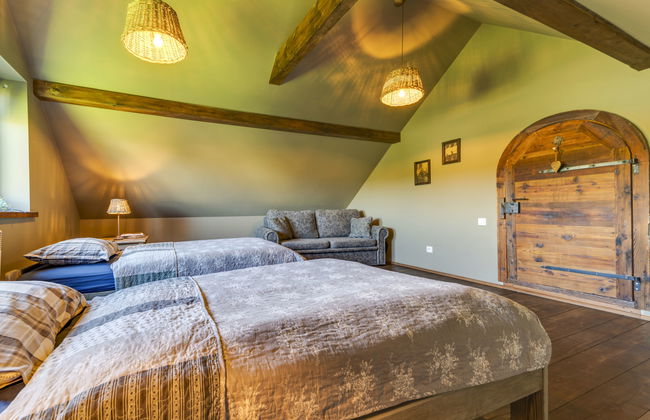 Casa de 3 quartos em Pilica com piscina e jardim - Foto 19