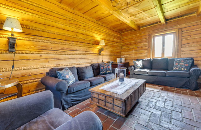 Casa de 3 quartos em Pilica com piscina e jardim - Foto 3