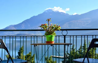 Foto 1 - Appartamento con 2 camere da letto a Gravedona ed Uniti con vista sulle montagne