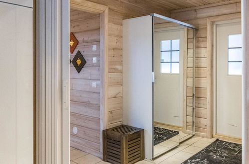 Foto 8 - Casa de 3 quartos em Pelkosenniemi com sauna e vista para a montanha