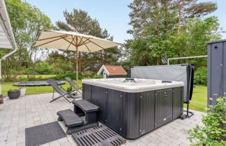 Photo 2 - Maison de 5 chambres à Rødby avec piscine privée et terrasse