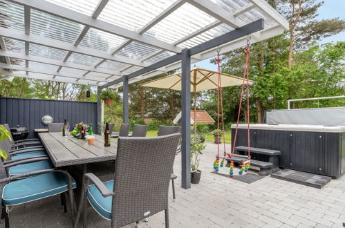 Foto 19 - Casa con 5 camere da letto a Rødby con piscina privata e terrazza