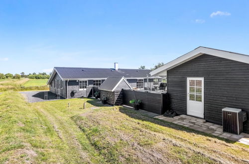 Foto 3 - Casa de 3 quartos em Sæby com terraço e banheira de hidromassagem
