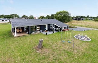 Photo 1 - Maison de 3 chambres à Sæby avec terrasse et bain à remous