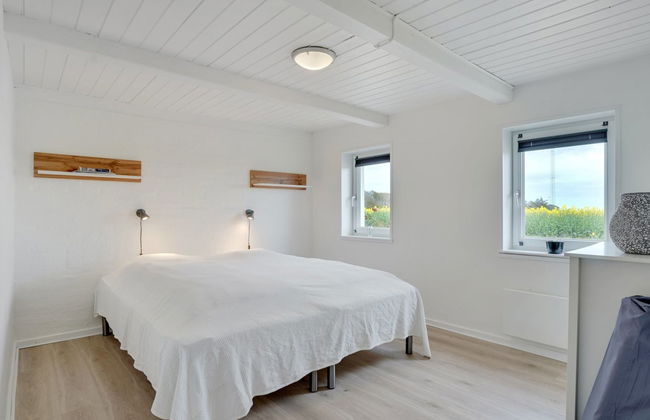 Casa de 4 quartos em Thyholm com terraço e banheira de hidromassagem - Foto 11