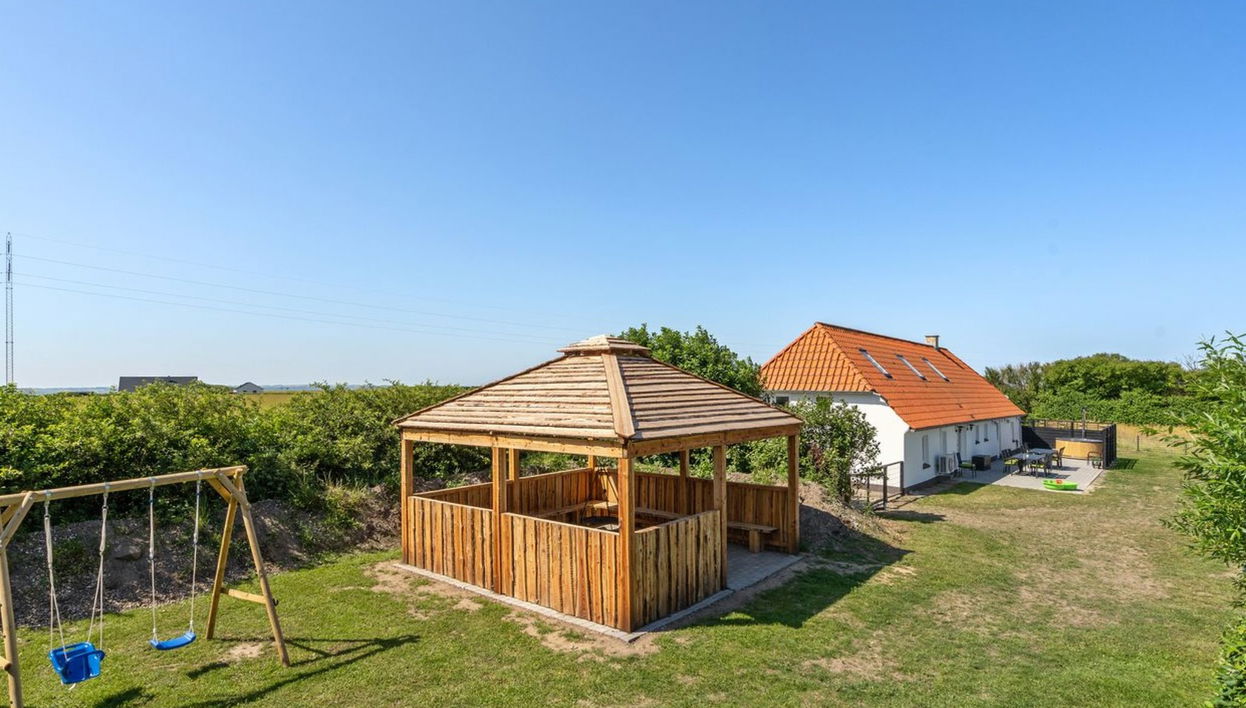Haus mit 4 Schlafzimmern in Thyholm mit terrasse und whirlpool - Foto 1