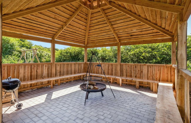 Casa de 4 quartos em Thyholm com terraço e banheira de hidromassagem - Foto 7