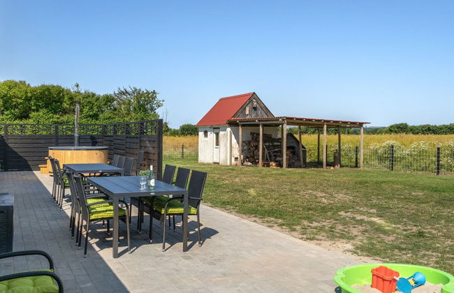 Casa de 4 quartos em Thyholm com terraço e banheira de hidromassagem - Foto 5