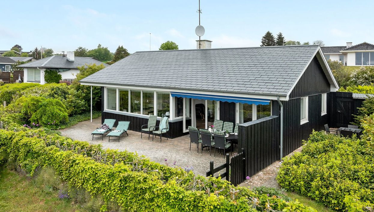 Casa de 3 quartos em Faaborg com terraço - Foto 1