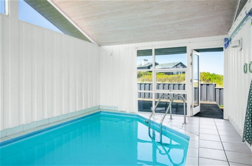 Foto 19 - Casa con 3 camere da letto a Harrerenden con piscina privata e terrazza