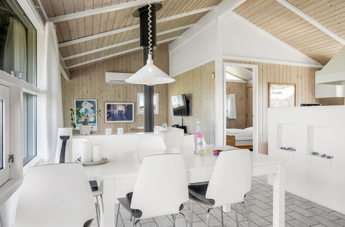 Photo 17 - 3 bedroom House in Harrerenden with private pool and terrace