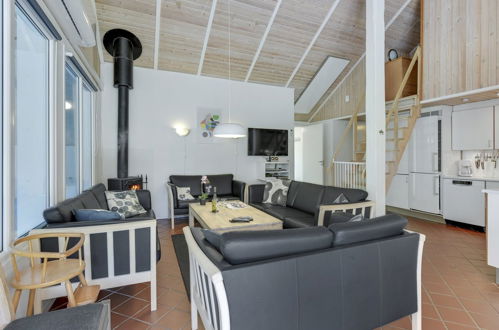 Photo 5 - 6 bedroom House in Vesløs with private pool and terrace