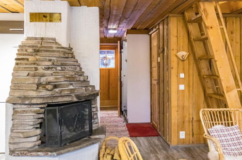 Foto 5 - Casa de 1 quarto em Pelkosenniemi com sauna e vista para a montanha