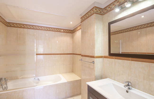 3 bedroom Apartment in Benalmádena with terrace - Photo 20