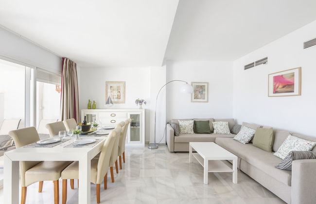3 bedroom Apartment in Benalmádena with terrace - Photo 7