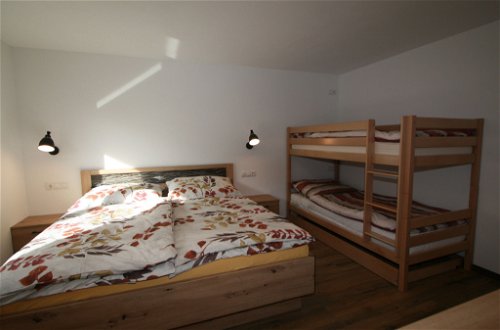 Foto 8 - Appartamento con 2 camere da letto a Aschau im Zillertal con vista sulle montagne