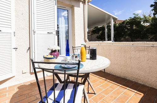 Photo 14 - 1 bedroom Apartment in Saint-Cyprien with terrace and sea view