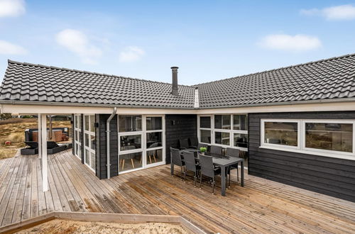 Foto 14 - Casa de 3 quartos em Hvide Sande com terraço e sauna