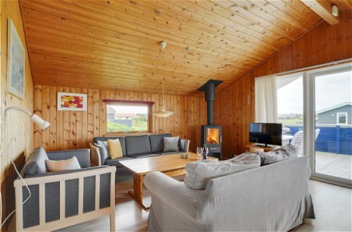 Foto 6 - Casa de 2 habitaciones en Klitmøller con terraza y sauna