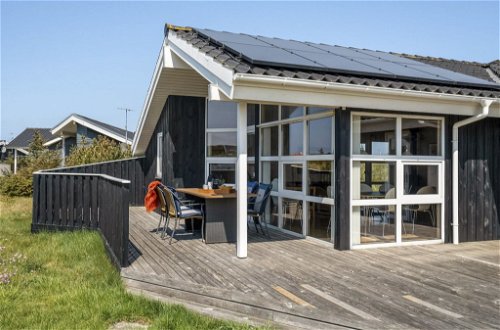 Foto 35 - Casa de 3 quartos em Klitmøller com terraço e sauna