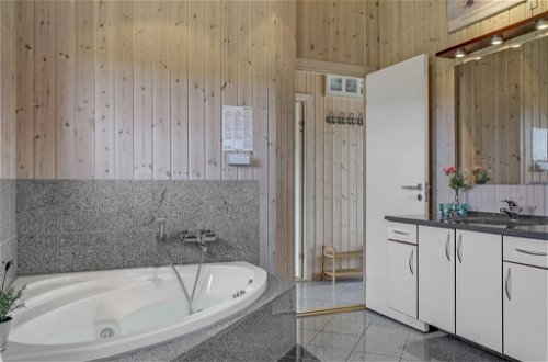 Foto 23 - Casa con 3 camere da letto a Klitmøller con terrazza e sauna