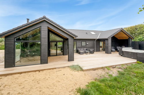 Foto 14 - Casa de 3 quartos em Ringkøbing com terraço e banheira de hidromassagem