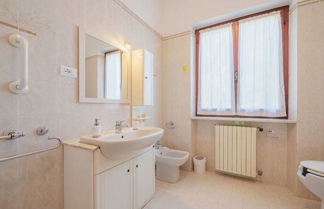 Appartamento con 2 camere da letto a Massa con giardino e terrazza - Foto 18