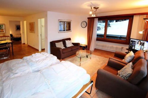 Foto 8 - Apartment mit 1 Schlafzimmer in Saas-Fee mit garten