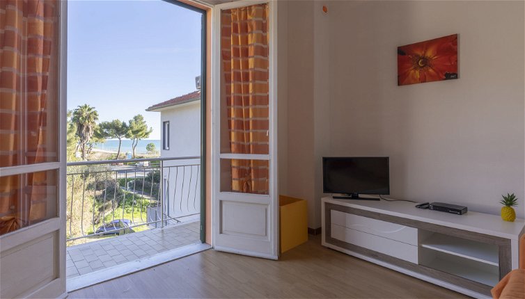 Foto 1 - Appartamento con 2 camere da letto a San Lorenzo al Mare con vista mare