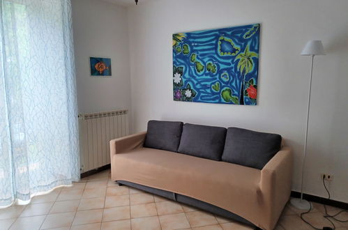 Foto 7 - Apartamento de 2 quartos em Bee com jardim e vista para a montanha