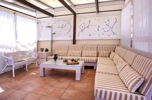 Photo 20 - 2 bedroom Apartment in Dénia with swimming pool and garden