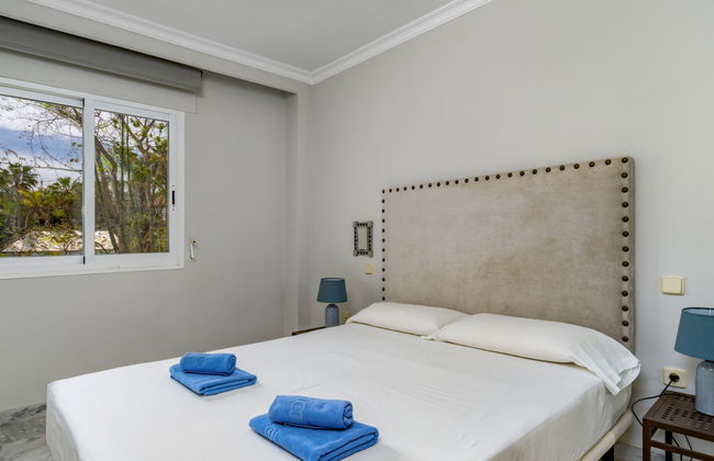 Appartement de 2 chambres à Marbella avec piscine et jardin - Photo 5