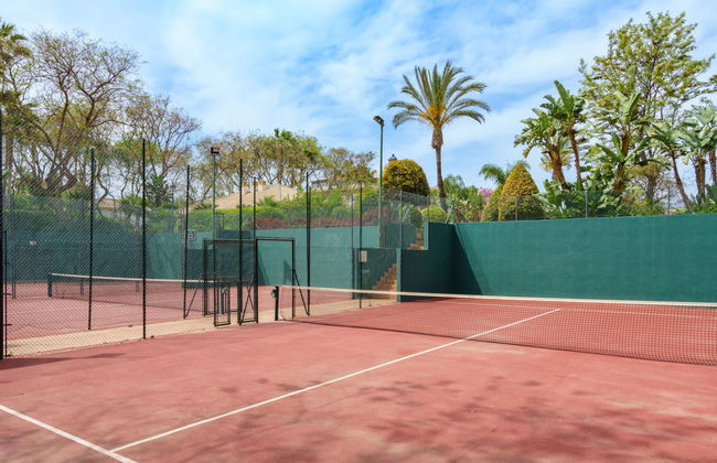Appartement de 2 chambres à Marbella avec piscine et jardin - Photo 22