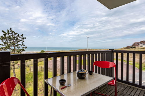 Foto 15 - Apartamento de 1 habitación en Cabourg con vistas al mar