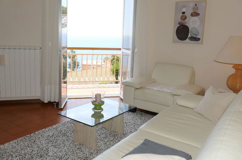 Foto 6 - Apartamento de 1 habitación en Santo Stefano al Mare con vistas al mar